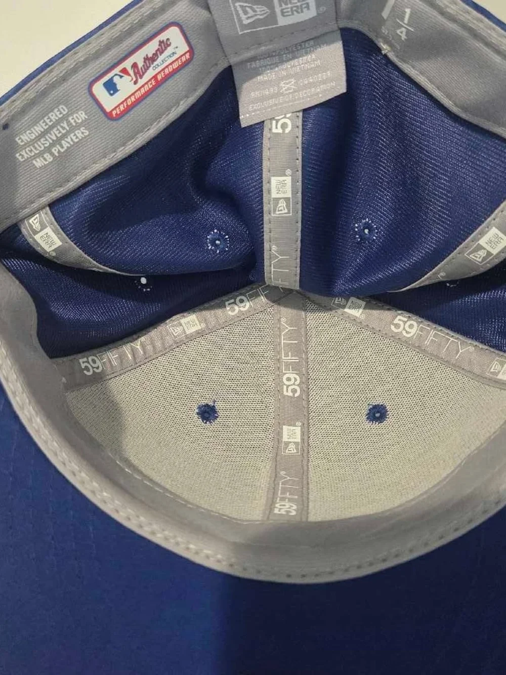 New Era 59FIFTY Chicago Cubs Royal Heather Blue - 7 1/4 - NWOT.